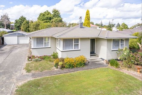 Photo of property in 17 Skerman Street, Marton, 4710