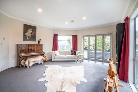 Photo of property in 3 Peppertree Glade, Kelvin Grove, Palmerston North, 4414