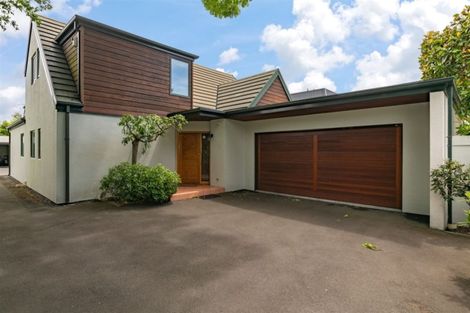 Photo of property in 17a Bryndwr Road, Fendalton, Christchurch, 8052