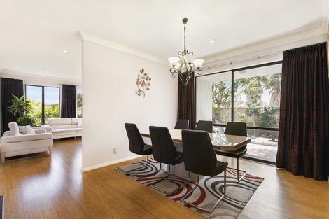 Photo of property in 23 Onemana Way, Te Atatu Peninsula, Auckland, 0610