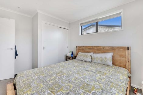 Photo of property in 27 Discovery Place, Marfell, New Plymouth, 4310