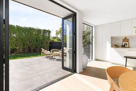 Photo of property in 57a Murray Place, St Albans, Christchurch, 8014