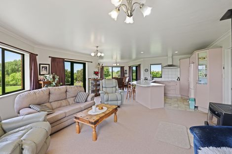 Photo of property in 67 Ormsby Road, Pirongia, Te Awamutu, 3876