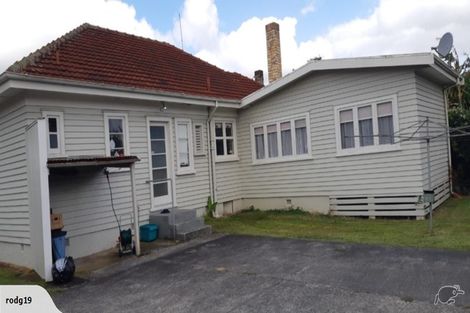 Photo of property in 194 Cambridge Road, Hillcrest, Hamilton, 3216