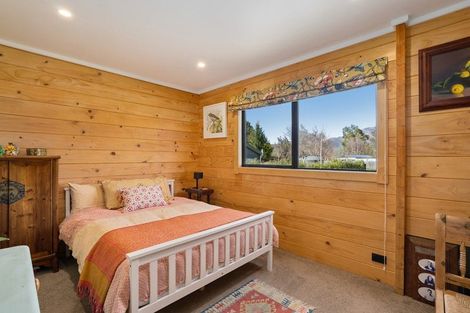 Photo of property in 10 Carlisle Street, Athol, 9793