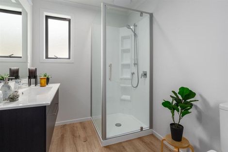 Photo of property in 27 Oakum Road, Whitby, Porirua, 5024