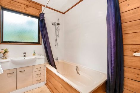 Photo of property in 24 Kirby Street, Glendene, Auckland, 0602