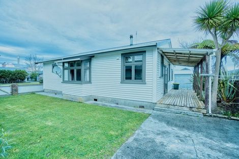 Photo of property in 71 Hoffman Street, Hokitika, 7810