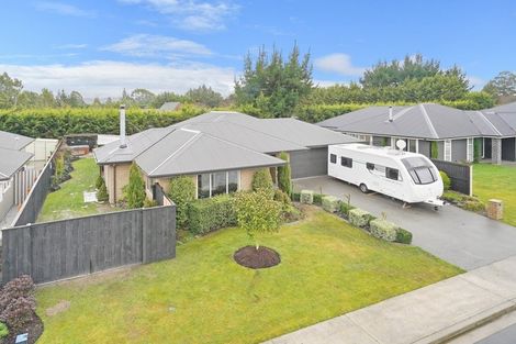 Photo of property in 11 Franklin Drive, Rangiora, 7400