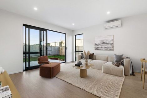 Photo of property in 4 Verde Lane, Rosehill, 2113