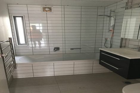 Photo of property in 7u7 Handyside Street, Tawa, Wellington, 5028