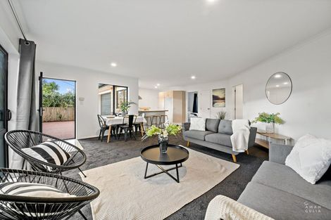 Photo of property in 70a Sturges Road, Henderson, Auckland, 0612