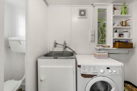 Photo of property in 41b Wallis Street, Raglan, 3225