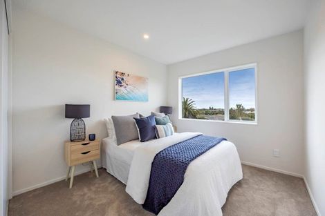 Photo of property in 7c Liston Street, Northcote, Auckland, 0627