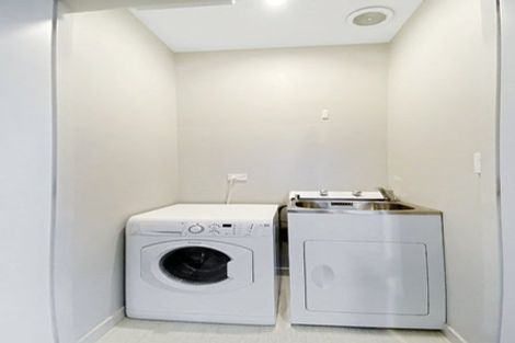 Photo of property in 2/22 Pascal Street, Palmerston North, 4410