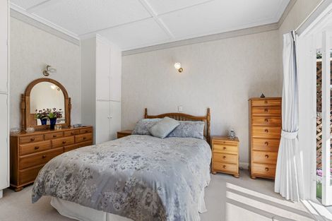 Photo of property in 3 Barrett Street, Westown, New Plymouth, 4310