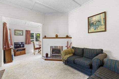 Photo of property in 3 Barrett Street, Westown, New Plymouth, 4310