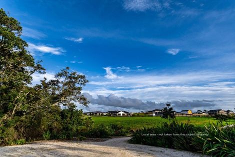 Photo of property in 38 Omahuru Road, Glenbrook, 2681