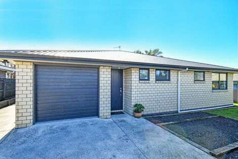 Photo of property in 16b Alexander Street, Cockle Bay, Auckland, 2014