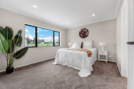 Photo of property in 2e Hughs Way, Flat Bush, Auckland, 2019