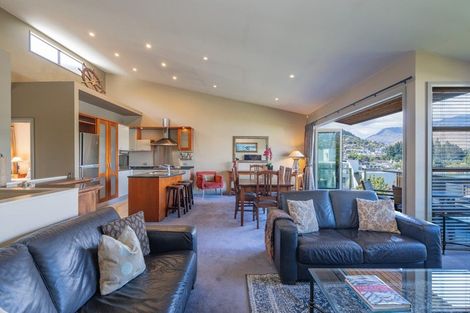Photo of property in Lake Street Apartments, 10/8 Lake Street, Queenstown, 9300