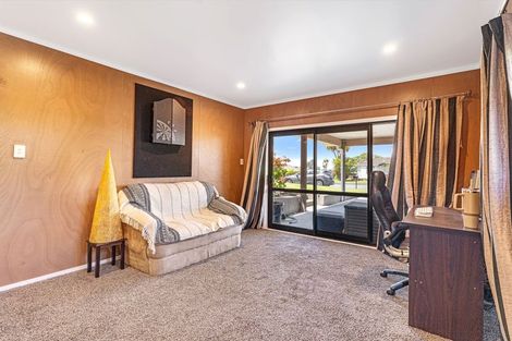 Photo of property in 1 Bata Place, Pomare, Rotorua, 3015