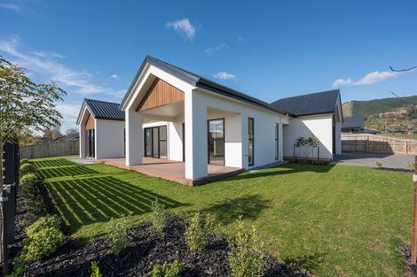 Photo of property in 1 Greenway Crescent, Hope, 7020