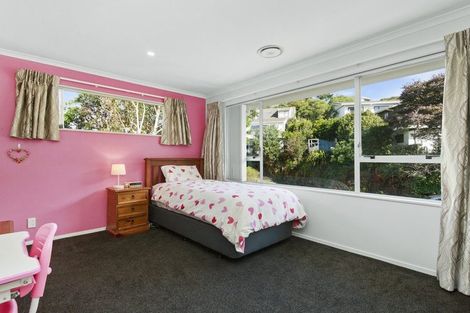 Photo of property in 4 Saint Aidans Way, Tawa, Wellington, 5028