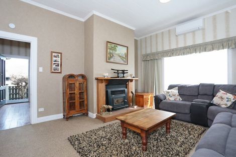 Photo of property in 89 Warwick Street, Feilding, 4702