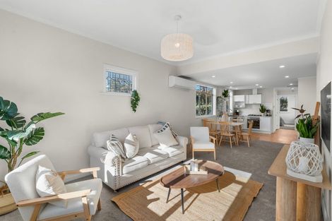 Photo of property in 24 Riverview Street, Beckenham, Christchurch, 8023