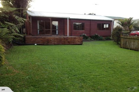 Photo of property in 2/694 East Coast Road, Pinehill, Auckland, 0632