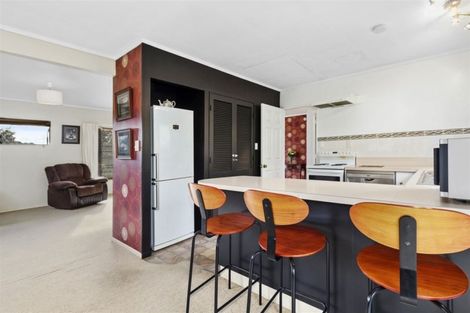 Photo of property in 13 James Cook Drive, Whitby, Porirua, 5024