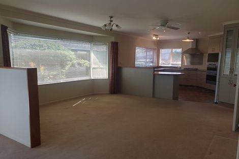 Photo of property in 154 Tukapa Street, Westown, New Plymouth, 4310