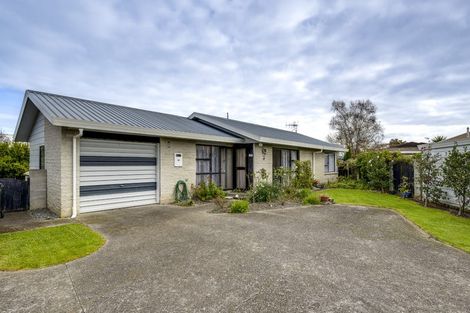 Photo of property in 29 Usherwood Crescent, Akina, Hastings, 4122