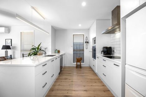 Photo of property in 5 Te Pakiaka Road, Pegasus, 7612