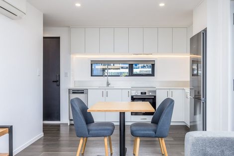 Photo of property in 1 Te Puketoka Lane, Mangere, 2022