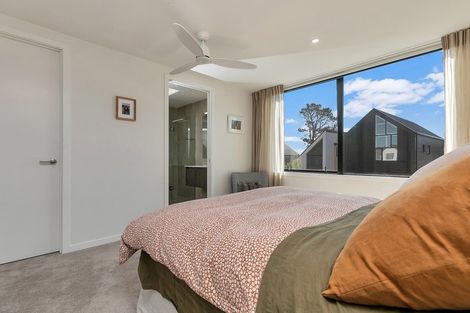 Photo of property in 14 Jack Seabrook Road, Hobsonville, Auckland, 0616