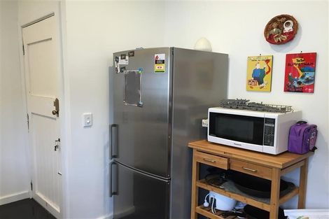 Photo of property in 6 Hathaway Avenue, Karori, Wellington, 6012