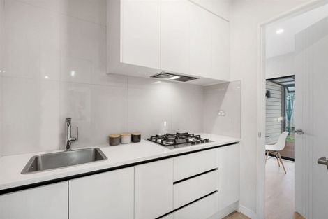 Photo of property in 6 Hinoki Way, Flat Bush, Auckland, 2019