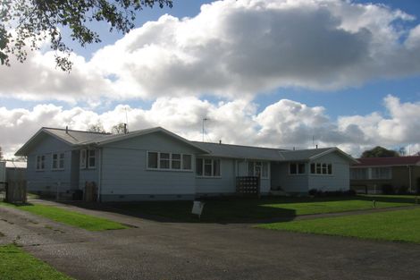 Photo of property in 16 Halswell Crescent, Westbrook, Palmerston North, 4412
