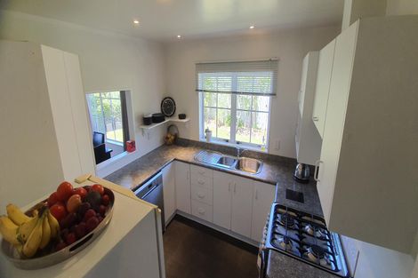 Photo of property in 155 Summerhill Drive, Fitzherbert, Palmerston North, 4410