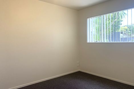 Photo of property in 15/242 Great North Road, Henderson, Auckland, 0612