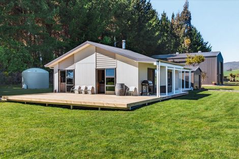 Photo of property in 18 Rangikatea Road, Omori, Turangi, 3381