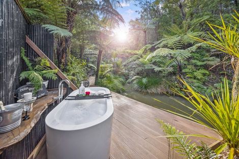 Photo of property in 361h Paremoremo Road, Paremoremo, Auckland, 0632