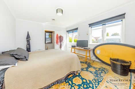 Photo of property in 43 Beach Road, Pahurehure, Papakura, 2113