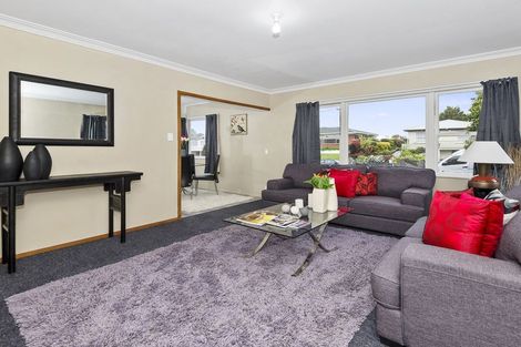 Photo of property in 27 Royston Street, Rosehill, Papakura, 2113