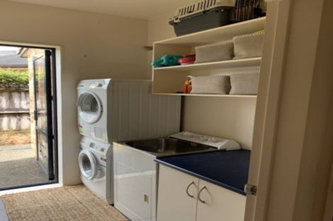 Photo of property in 34 Riverstone Road, Te Atatu Peninsula, Auckland, 0610