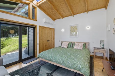 Photo of property in 68 Harakeke Road, Te Horo, Otaki, 5581