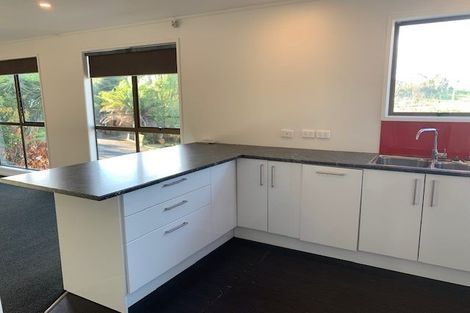 Photo of property in 13 Lendenfeld Drive, Papatoetoe, Auckland, 2025