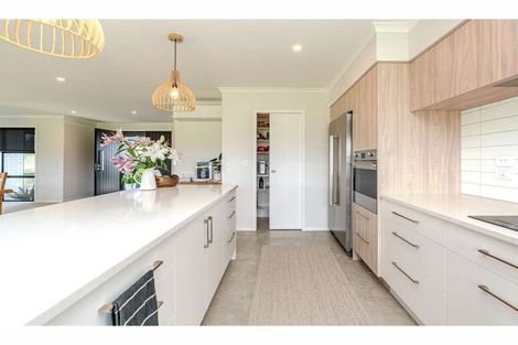 Photo of property in 11 The Lakes Drive, Kerikeri, 0230